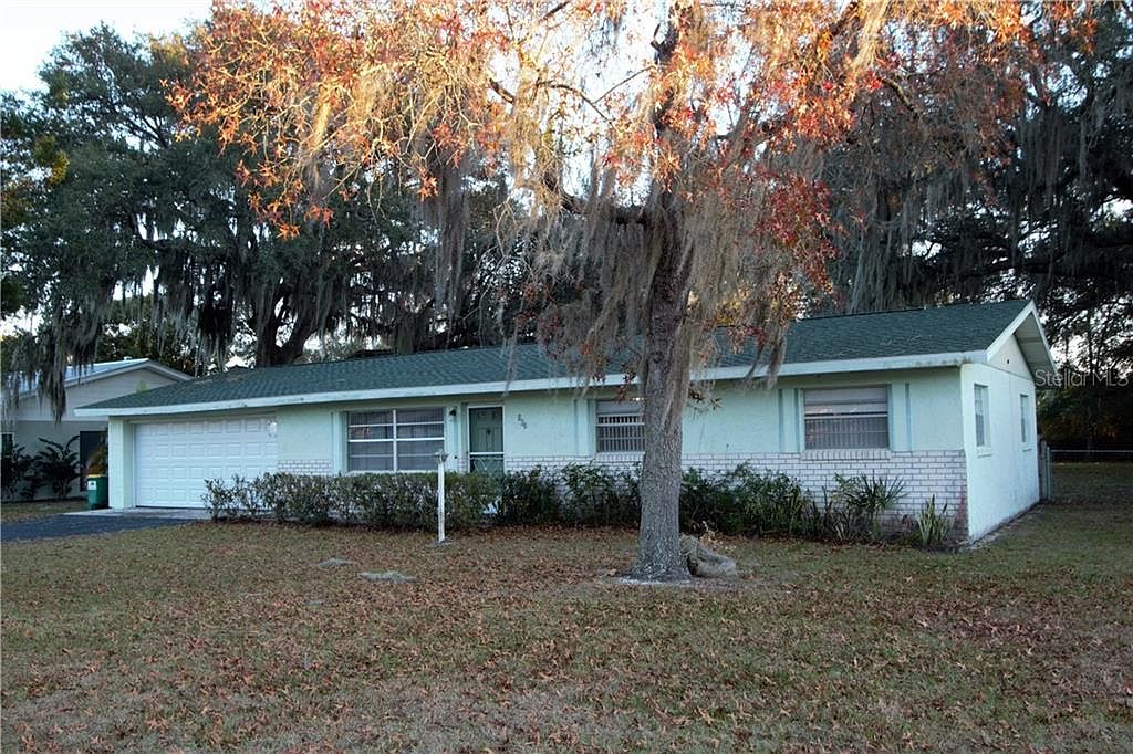 307 Oakwood Ln Fruitland Park Fl 34731 Mls G5037234 Zillow