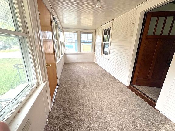 5th image of 607 Rice Ave