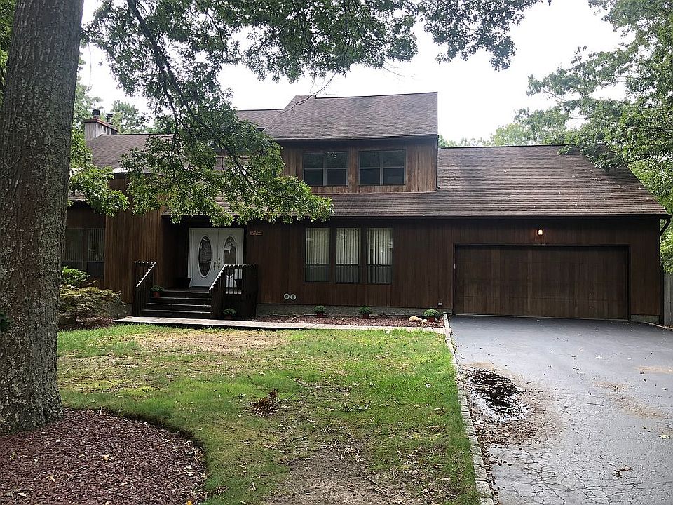 1st image of 26 Bauer Ave