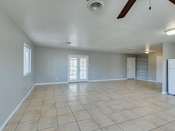 4th image of 311 Arnold St