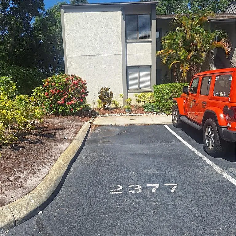 2 bed, 2.0 bath, 888 sqft, $1,800 — Photo 1
