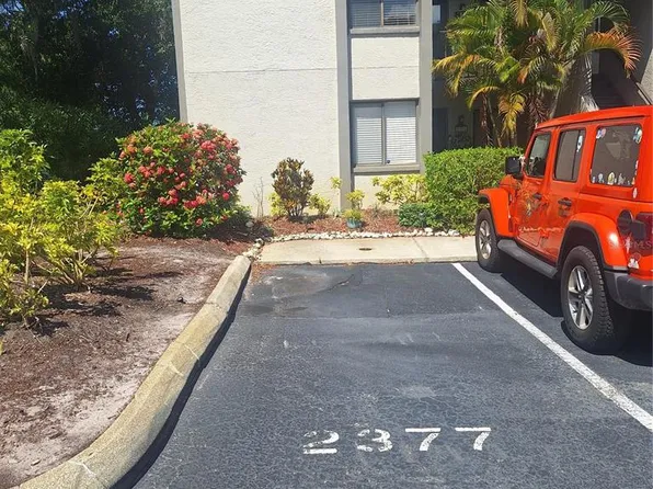 2377 Lake Heather Heights Ct #2377, Dunedin, FL 34698