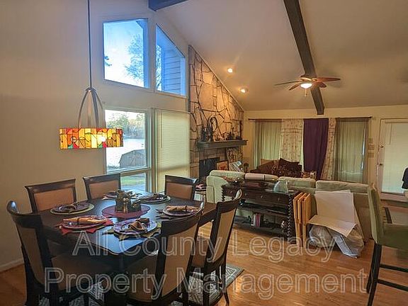 2nd image of 8546 Lake Dr