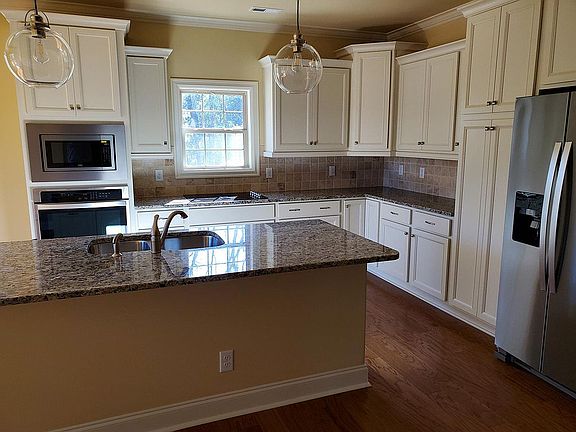 2nd image of 3153 Casa Ct