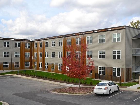 2nd image of 115 Hearthstone Dr #203