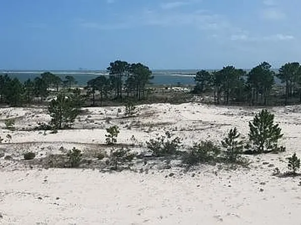 1403 Osprey Ln, Dauphin Island, AL 36528