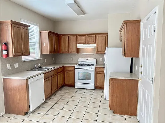 1121 Terry Dr #B — Photo 7