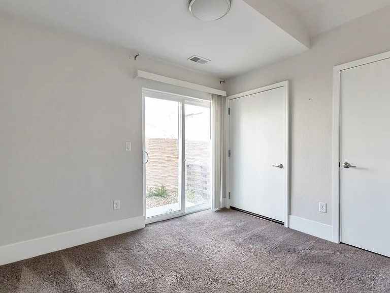 5634 W 10th Pl — Photo 21
