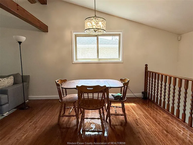 1275 Belleperche Pl — Photo 14
