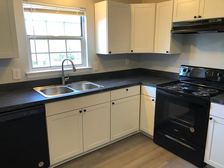253 Waterford Ln — Photo 8