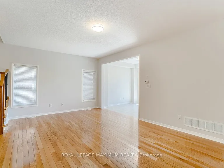 160 Gentile Cir — Photo 8