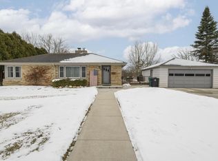 N87W15675 Belleview BOULEVARD, Menomonee Falls, WI 53051