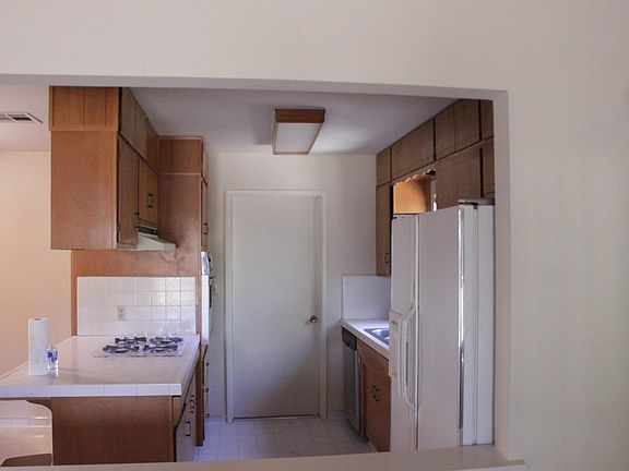 5th image of 345 Avila Ct