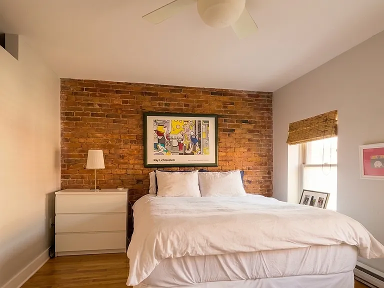 68 Russell St #1 — Photo 6