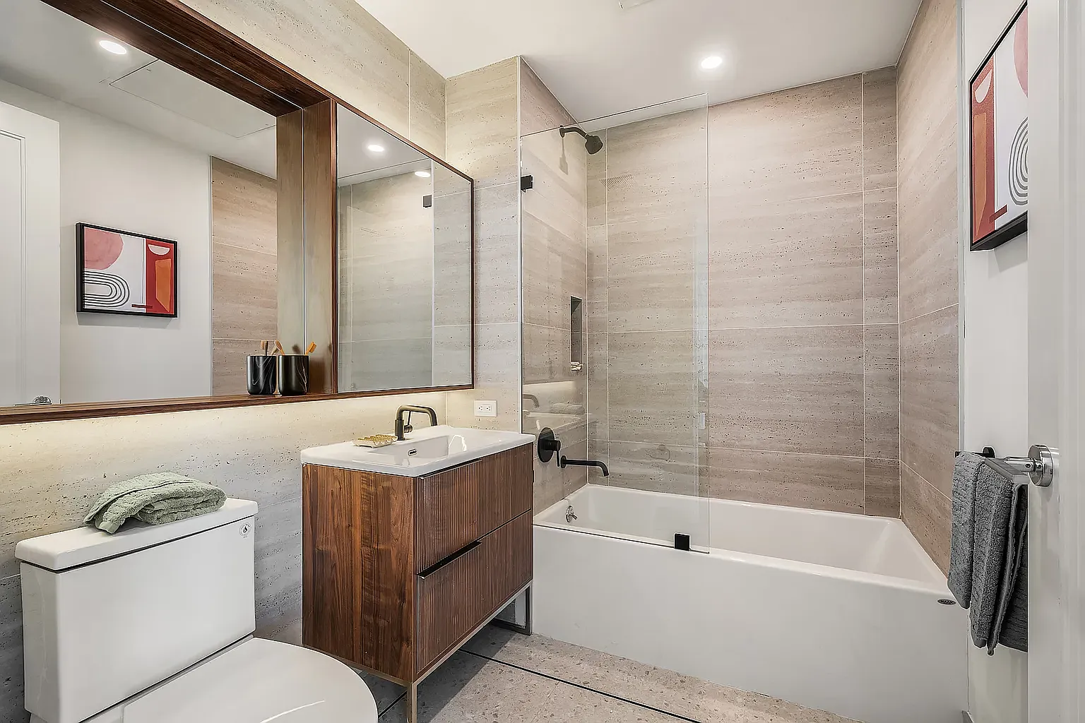 395 Carroll Street — Photo 3