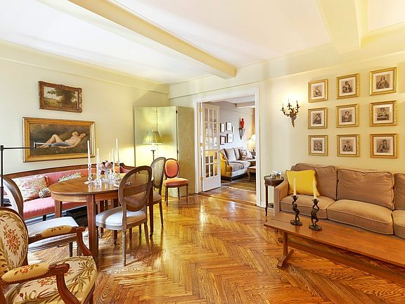 5th image of 140 E 81st St APT 6D