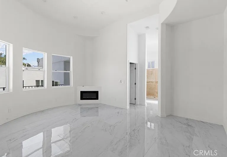 1580 San Bernardino Pl — Photo 25