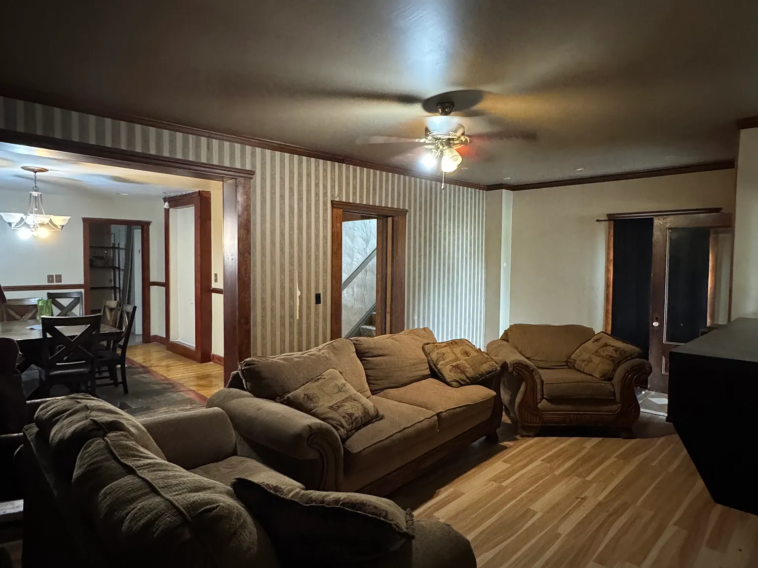4 bed, 2.5 bath, 2506 sqft, $650 — Photo 2
