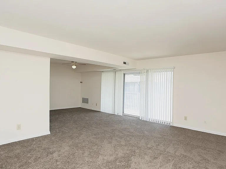 Mount Vernon Apartments — Photo 12