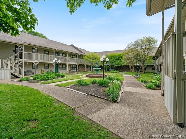 210 Ettels Lane #202, Clarksville, IN 47129