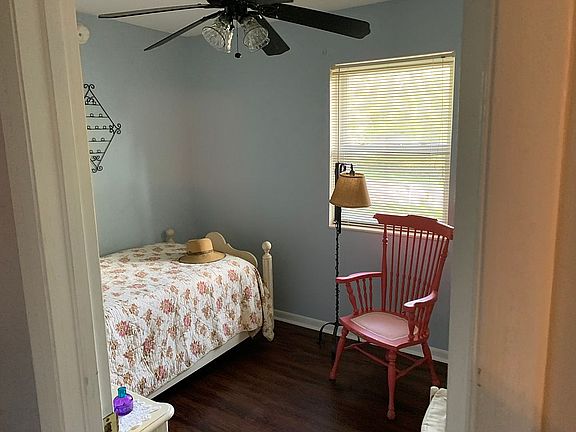 5th image of 1809 Salmon Dr