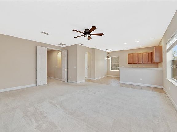 3rd image of 3804 Shoreview Dr