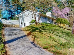 158 White Pine Dr, Asheville, NC 28805