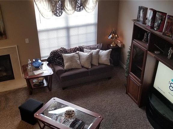 5th image of 6992 Salon Cir