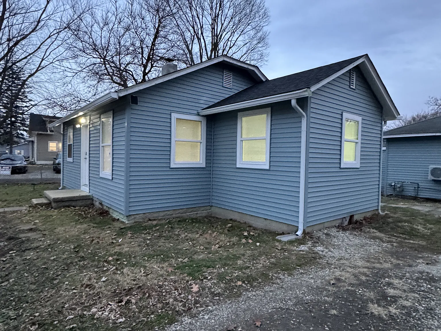 2 bed, 600 sqft, $1,300 — Photo 4