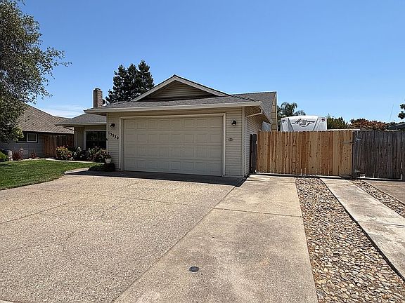 4th image of 13930 E Sharon Dr