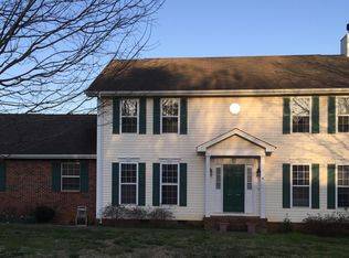 98-1623 Nahele St, Aiea, HI 96701