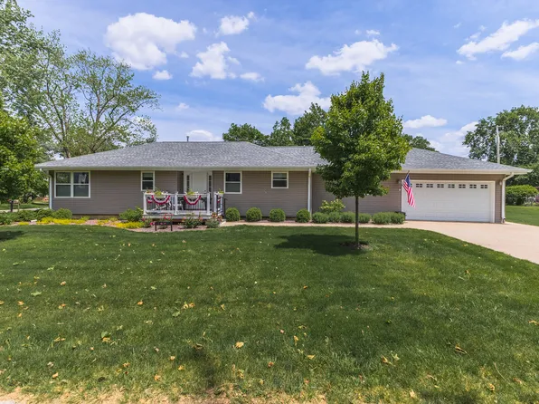 203 S 6th St, Chatsworth, IL 60921