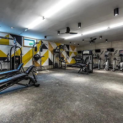 Rented by Nooklyn NYC LLC | media 84