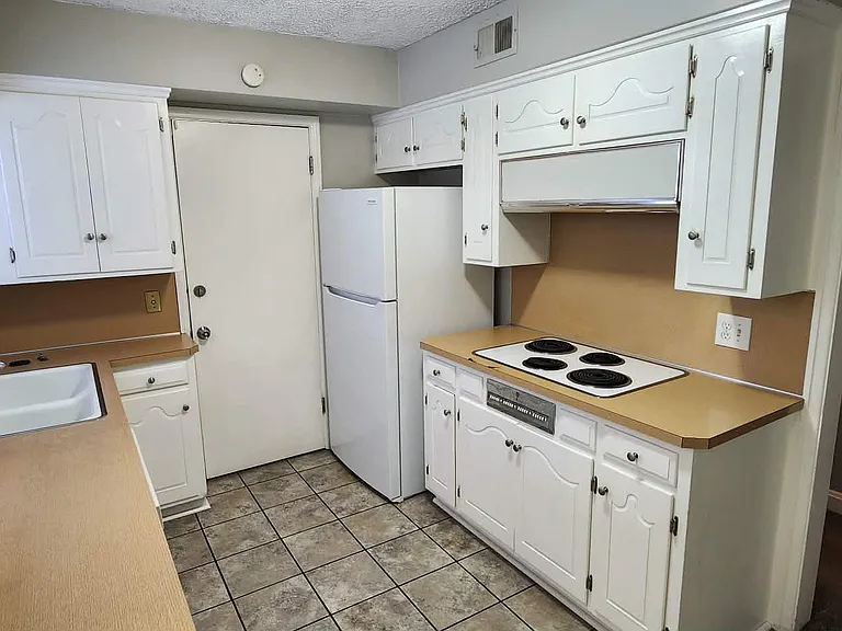1604 Parkside Blvd #2 — Photo 10