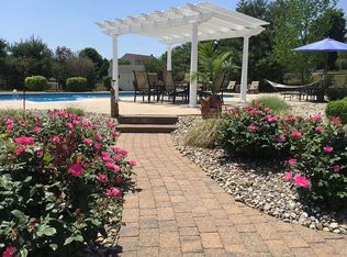 16 Herleman Rd, Stewartsville, NJ 08886