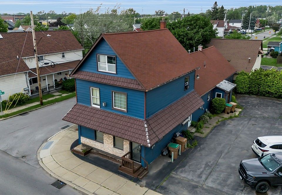 1st image of 2388 William St