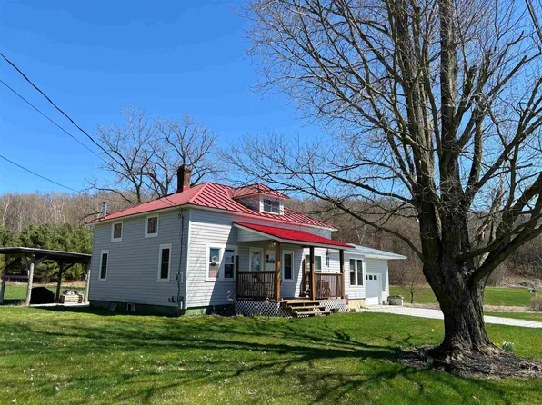 2826 St. Armand Road, Highgate, VT 05459