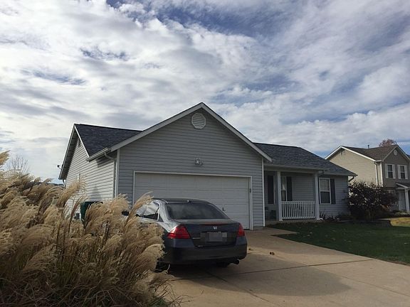 3rd image of 218 Pebble Creek Ct