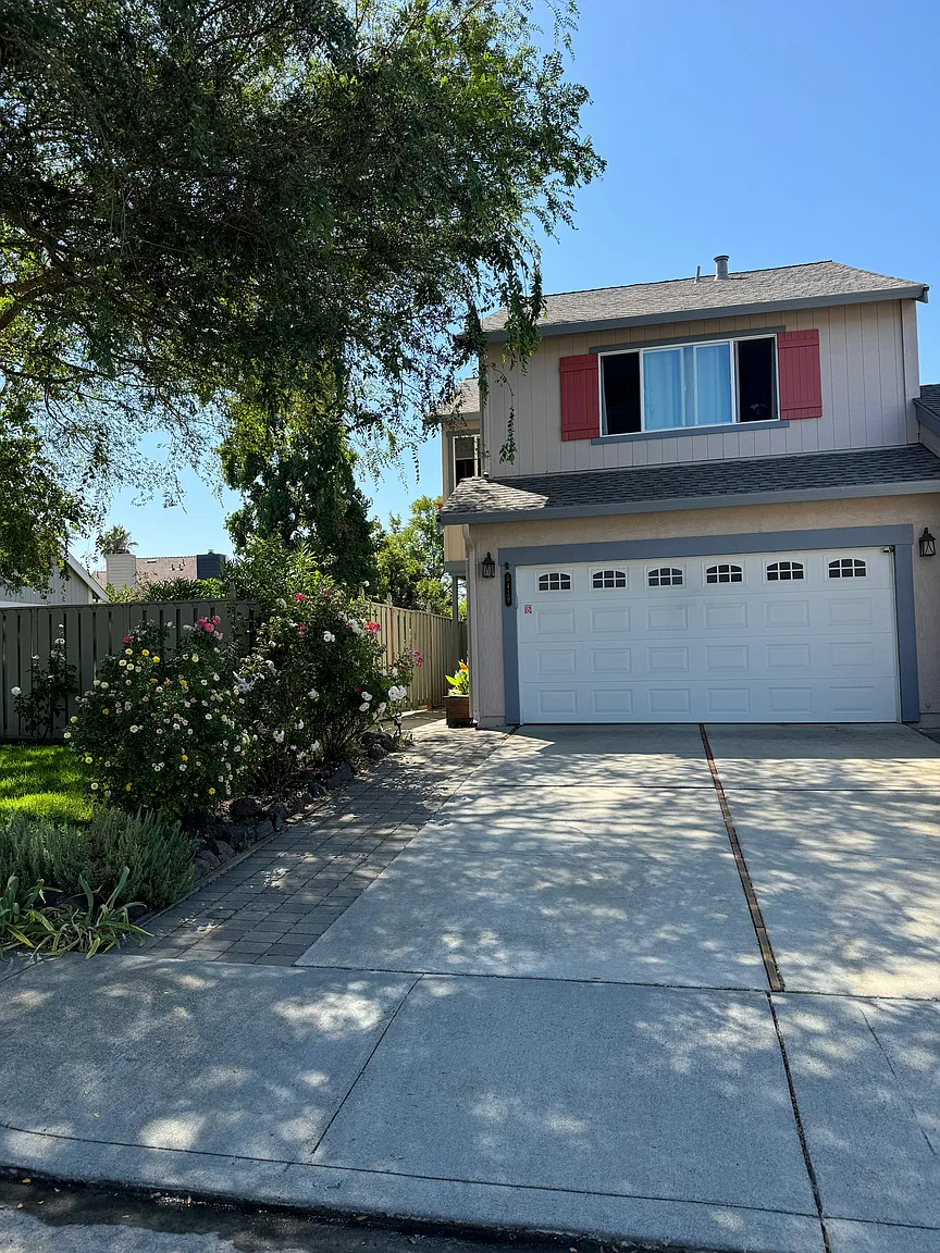 5429 Treeflower Dr photo 1