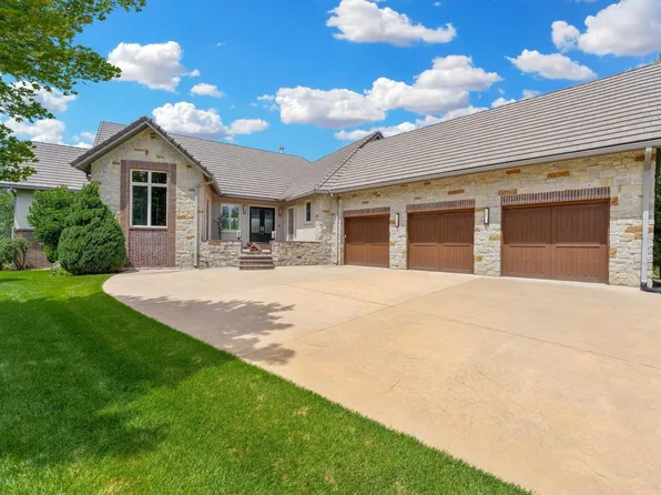 10817 E Glengate Cir, Wichita, KS 67206