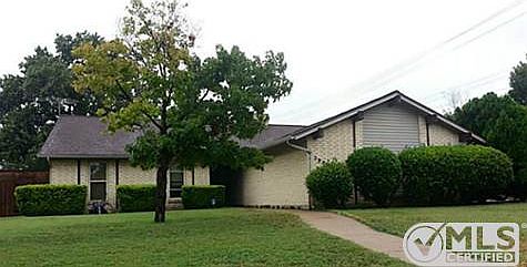 1st image of 2900 Laurel Ln