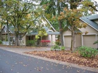 875 Foxboro Ln, Eugene, OR 97405