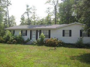 767 Taylors Creek Rd, Weems, VA 22576