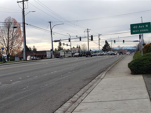 5th image of 3925 196th St SW