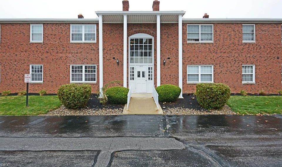 1st image of 2854 Pease Dr APT 101S