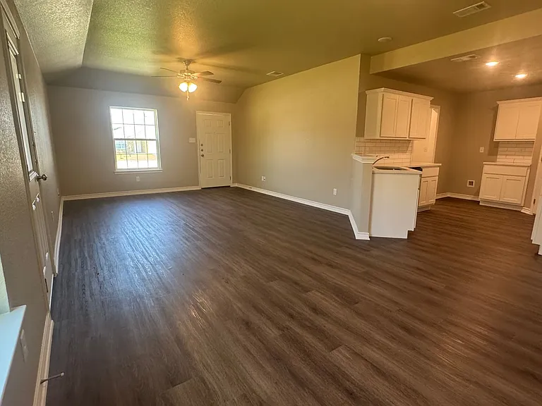 1618 Pima Trl — Photo 4