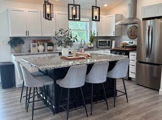 44 Hancock St, Fall River, MA 02721