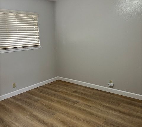3rd image of 235 Clay St #11228303