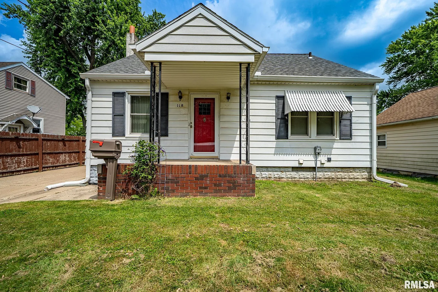 118 Keller St photo 1