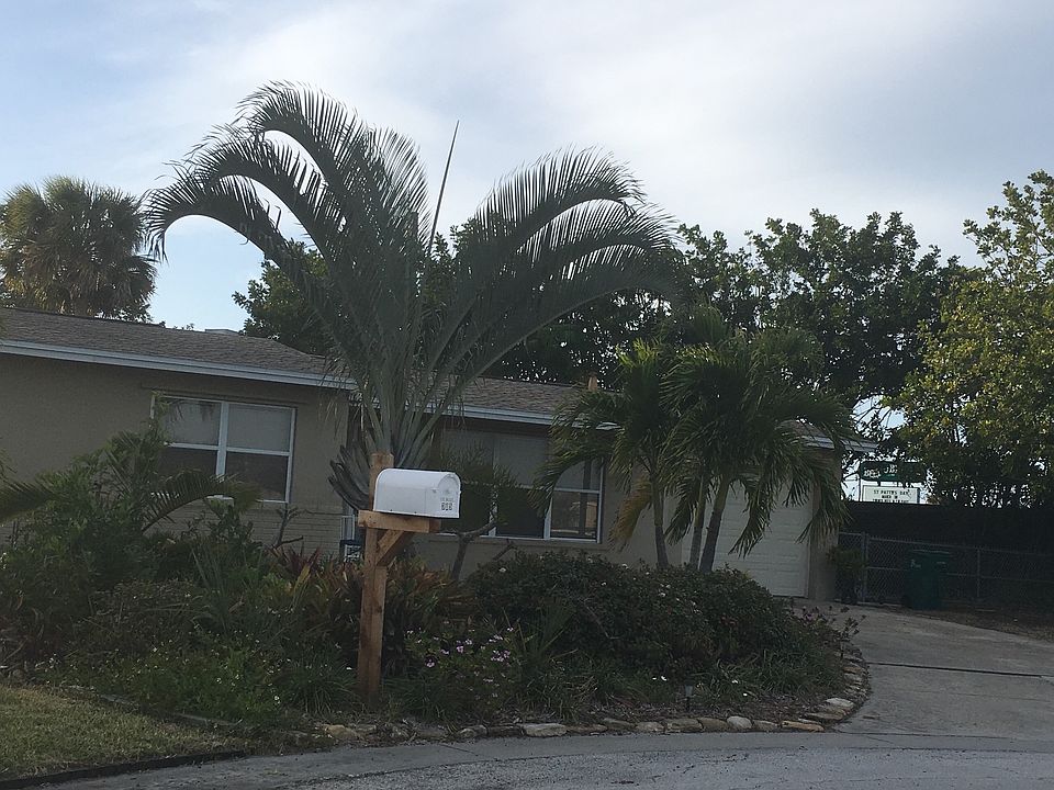 2nd image of 385 Coral Reef Dr